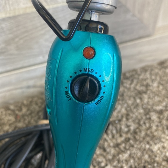 Bed Head BH320 Rock 'n' Roller Ceramic Styling Iron, Teal - Picture 4 of 7